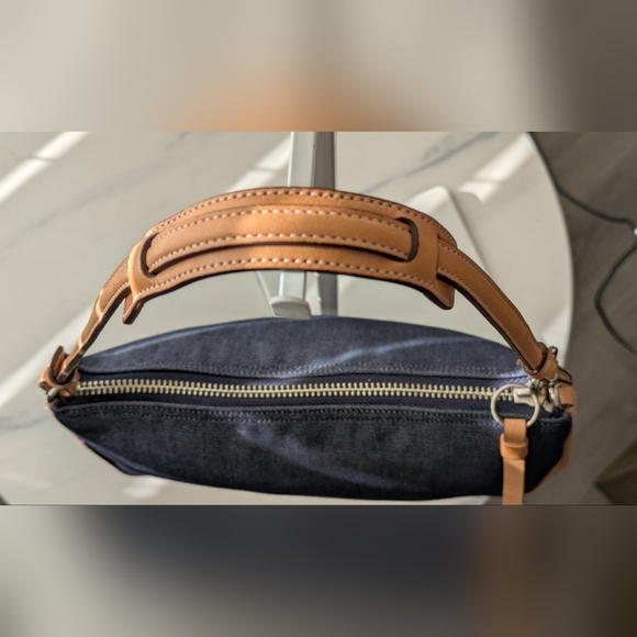 Vintage Coach Y2K Denim And Vachetta Shoulder/Handbag. - Picture 9 of 12